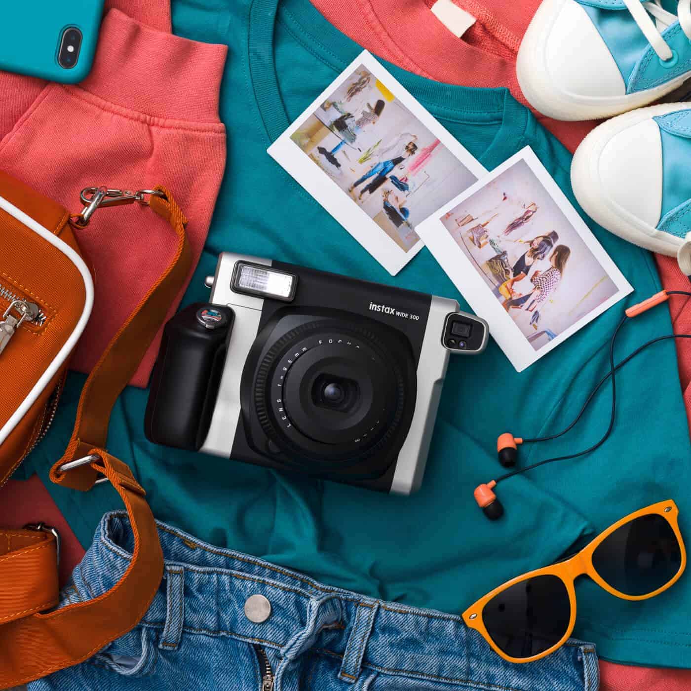 Fujifilm instax 300 pour des photos wide modernes et larges