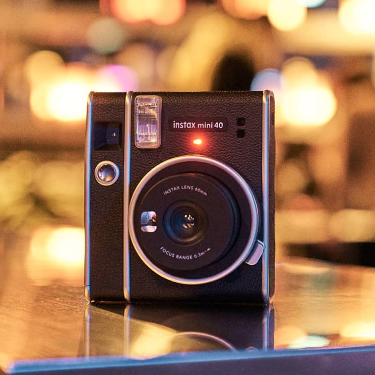 INSTAX MINI 40™ | Classic Mini & Retro Instant Camera INSTAX MINI 40™ | Classic Mini & Retro Instant Camera